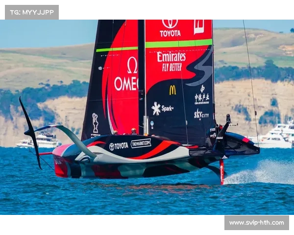 新西兰帆船奥运冠军图克与中国选手携手加盟美洲杯帆船赛 新西兰帆船奥运冠军图克与中国选手携手加盟美洲杯帆船赛