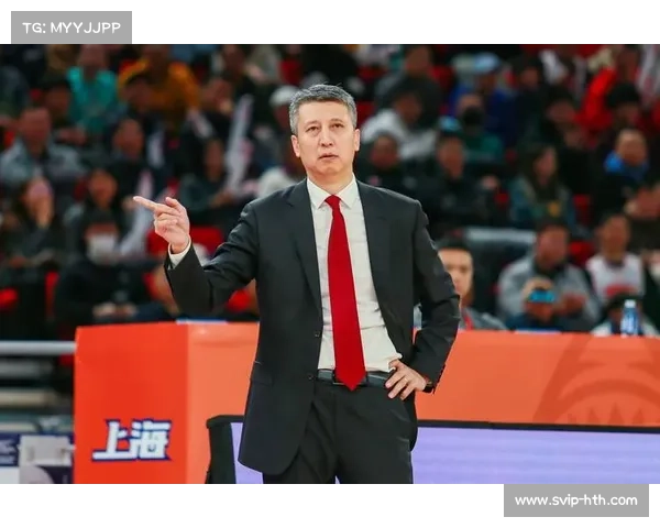 郭士强带领中国男篮团结拼搏力争亚洲杯佳绩展现顽强精神